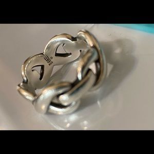 RETIRED DESIGN!! James Avery Infinity ring